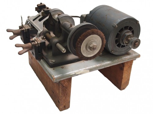 Key Cutting Machine
