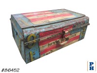 Display Chest / Suitcase