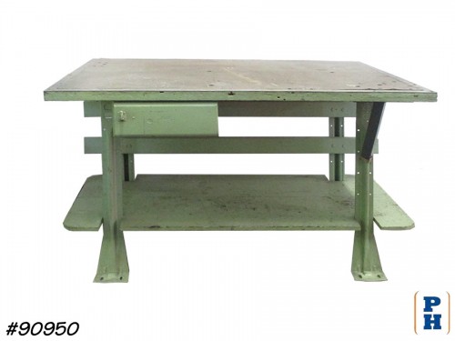 Industrial Work Bench