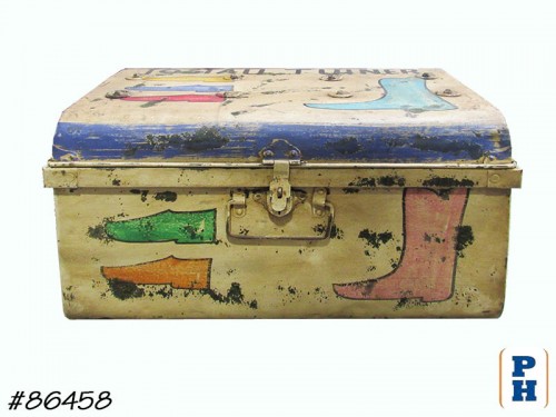 Display Chest / Suitcase
