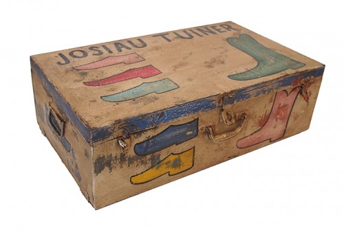 Display Chest / Suitcase