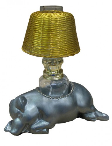 pig tabletop lamp