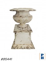 Urn/ Planter