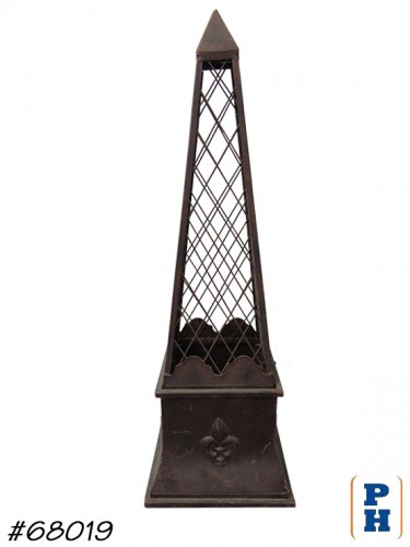 Tower, Decor
