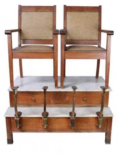 Shoeshine Stand