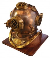 Diving Helmet