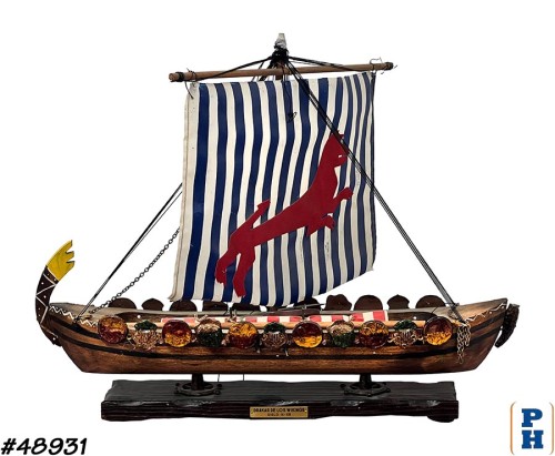 Model Viking Ship
