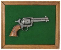 Gun Plaque